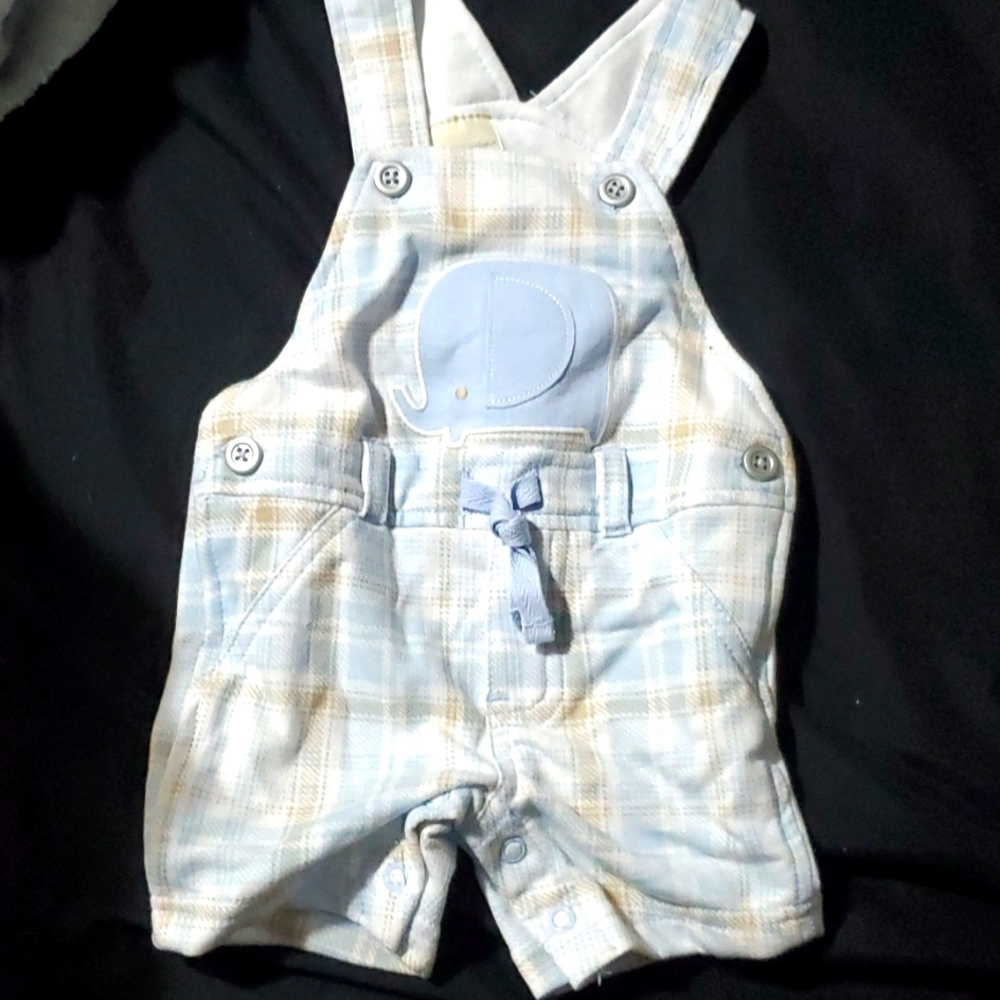 Fresh impressions whale design kids onesie in excellent condition